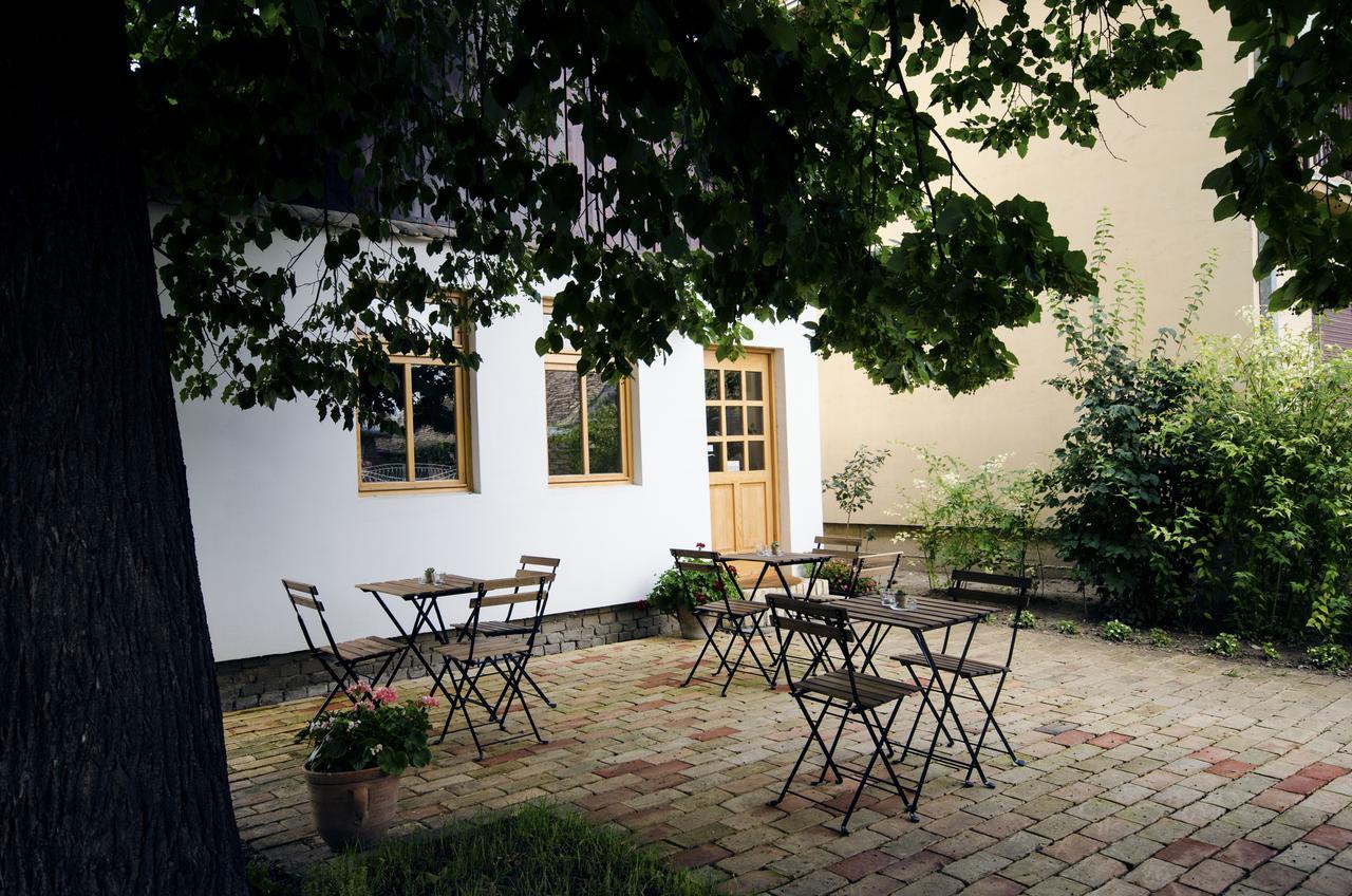 Bed and Breakfast Ethno&Coffee House Tulip Glozan Zewnętrze zdjęcie